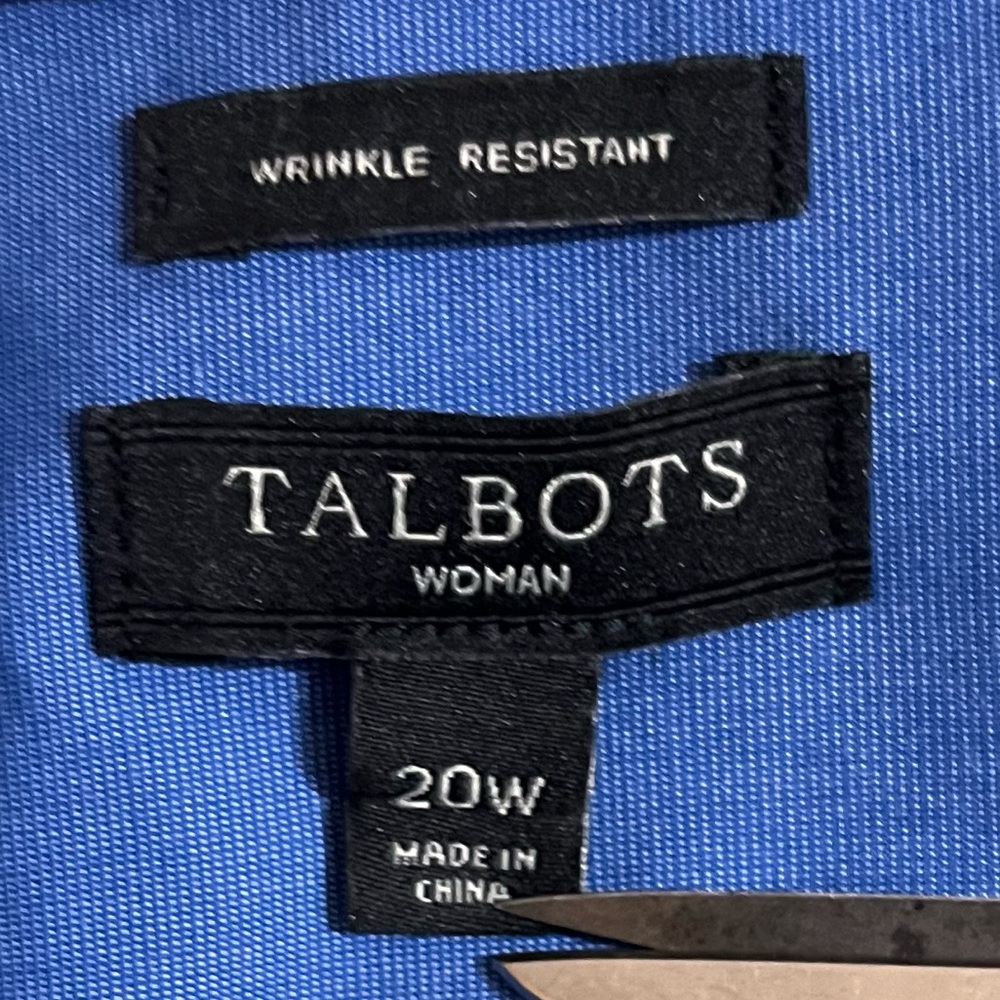 Talbots Wrinkle Resistant Blue Button Down Shirt,… - image 3